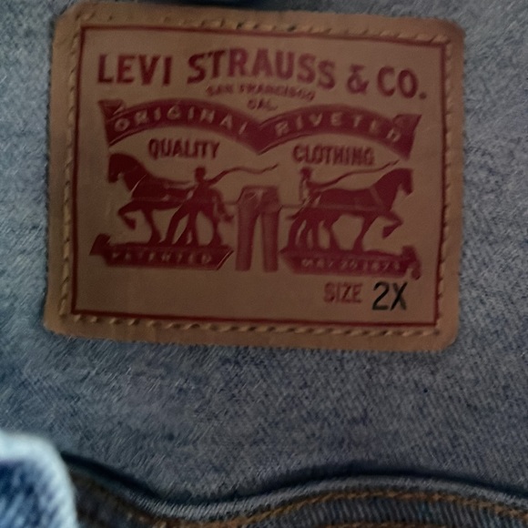 Levi Jean Jacket - Picture 3 of 4